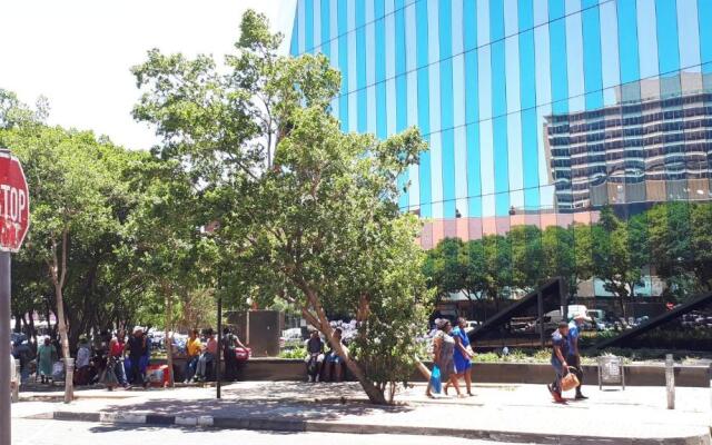 1403: Franklin Luxury Apartments