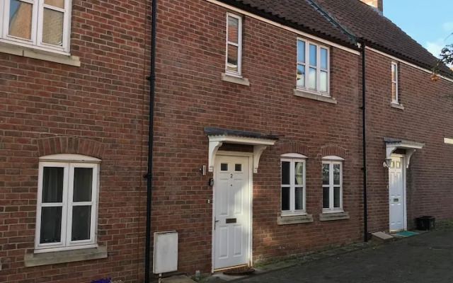 Glastonbury Backpackers at the Crown