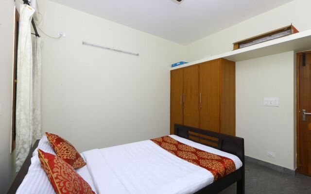 Froniter Pondy Railway Station by OYO Rooms