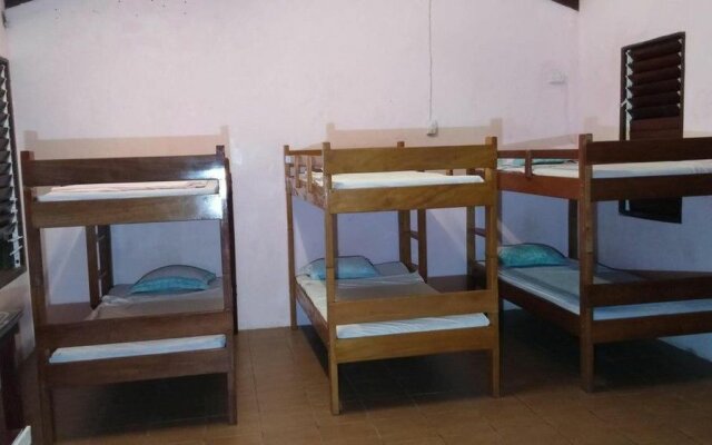 Blue Pango Motel - Hostel