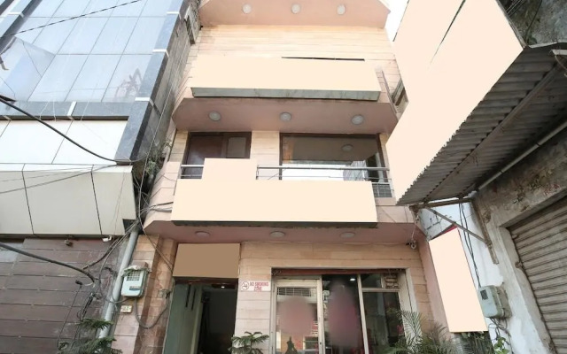 OYO 14494 Hotel Ramneek