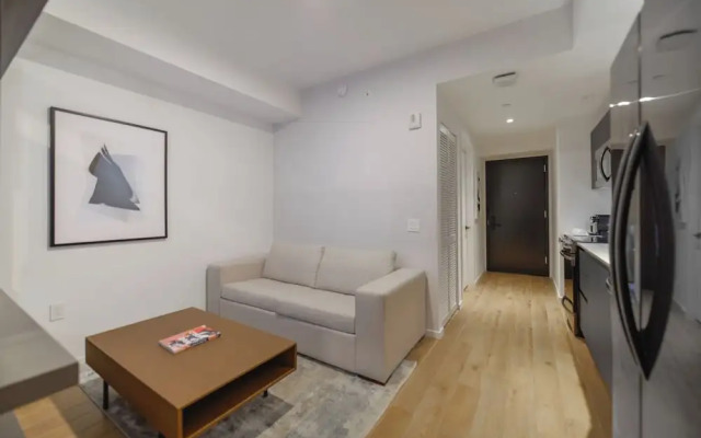 Spacious King Studio at Downtown Miami