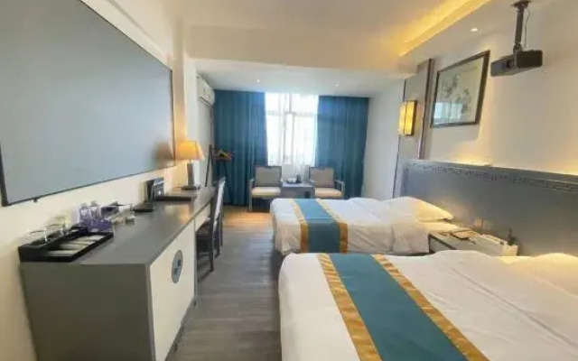 Beihai Bainian Hotel (Beihai Old Street)