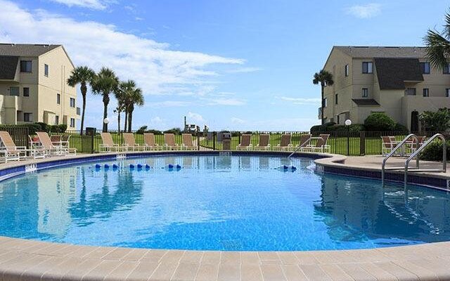 Summerhouse Beach And Racquet Club