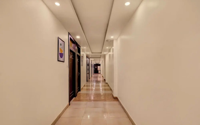 Treebo Riddhi Paradise - 15 mins from Airport