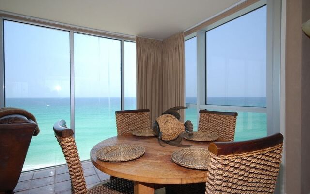 Shoreline 1081 Condo by RedAwning