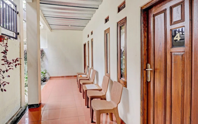 OYO 90454 Adinda Homestay Cibodas Lembang