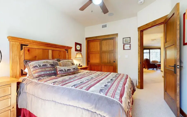 Woodwinds #1303 4 Bedroom Condo by RedAwning