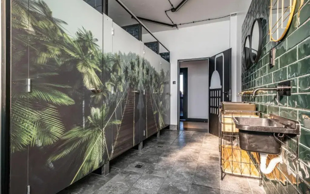 Vola Hostel