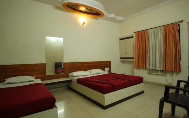 Hotel Laxmibai Palace