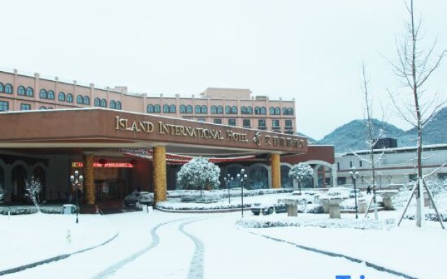 Island International Hotel