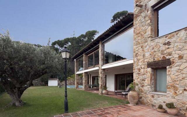 Luxury Premia De Dalt
