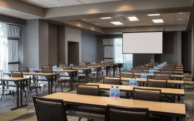 Courtyard by Marriott Richmond/Berkeley