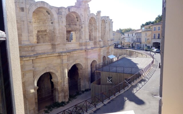 Arles Hideaway - Le Duplex des Arènes