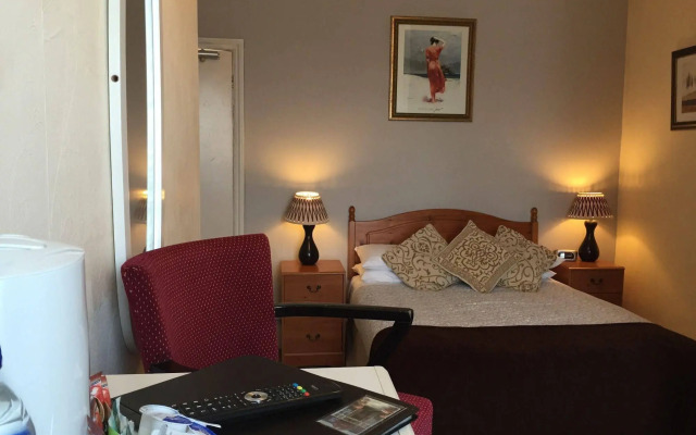 Marlborough Hotel