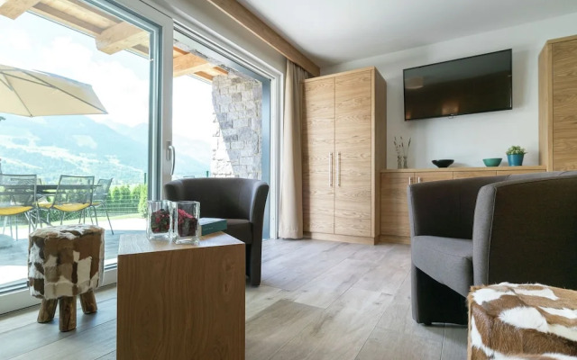 Cozy Chalet near Ski Area in Piesendorf