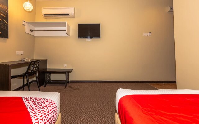 OYO 1009 Regalo Hotel