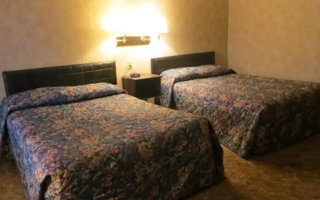 Churchills North Country Lodge LLC