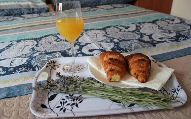 Sea View Apartment Orhideja, Sleeps 4