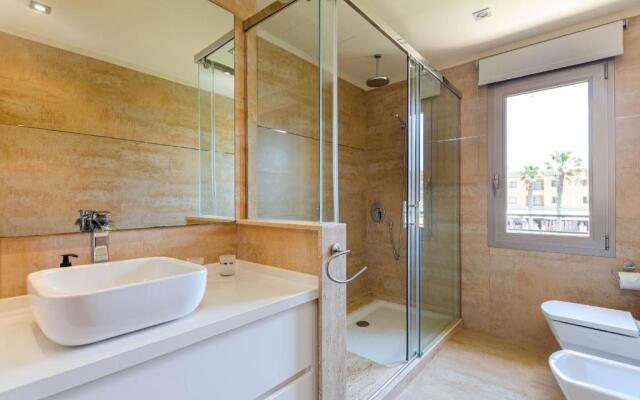 YourHouse Antonia, sea view house with terrace