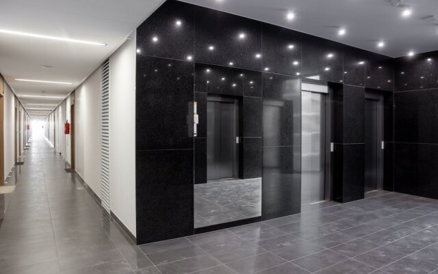 Wola Chic Grey Studio