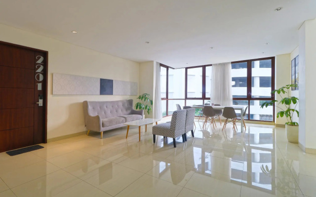 Plaza 54 Residence (Vaccinated Staff)