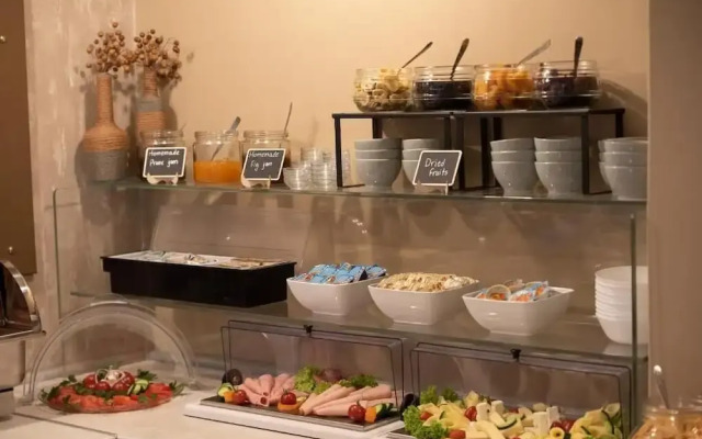 Hotel Akropol