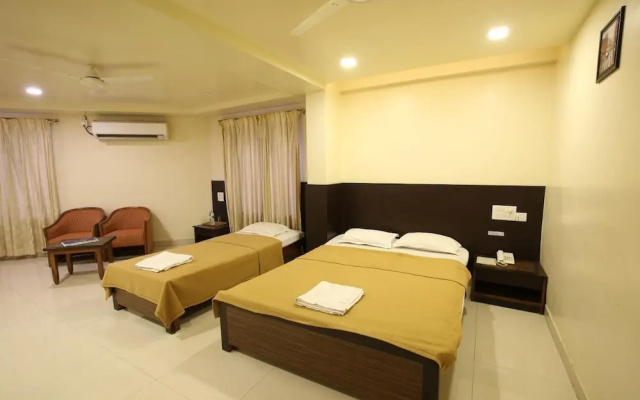 Hotel Kohinoor Square