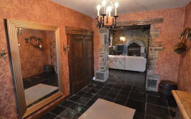 Charming Holiday Home in Halleux with Garden