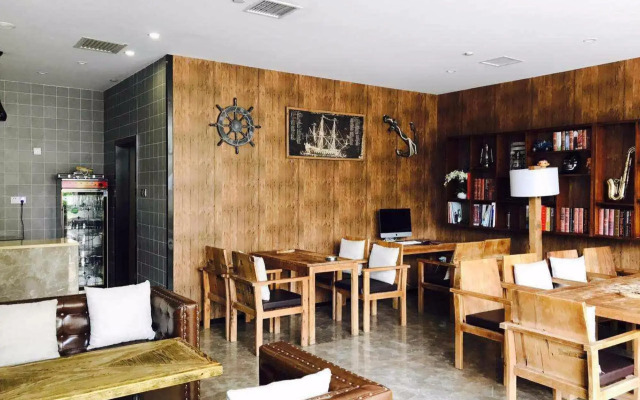 JI Hotel (Xi'an Zhuhong Road Hongmiaopo Subway Station)