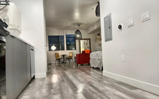 Melrose Rooftop Boutique Residences