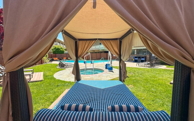 The Lodge at Tiburon