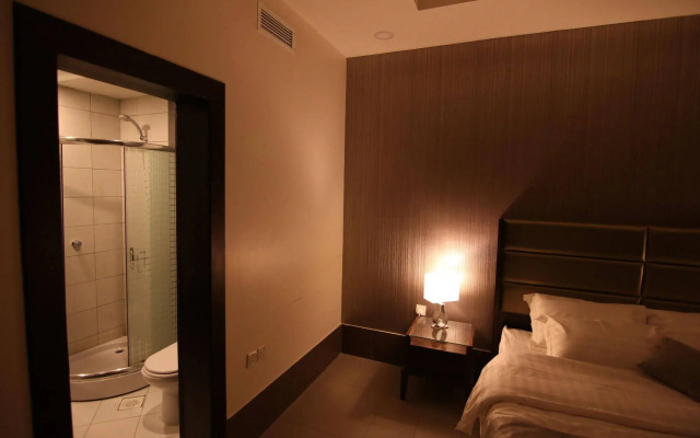 Fakhamet Al Hamra Hotel Apartments