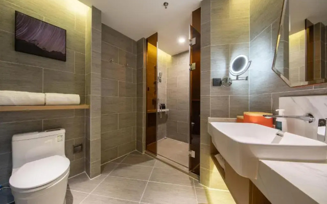 Atour Hotel Zhuhai Gongbei Fuhuali Huanyucheng
