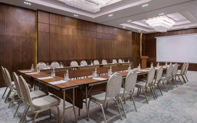 Вo'ston Hotel