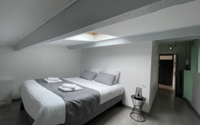 Logis Hôtel Paris-Madrid