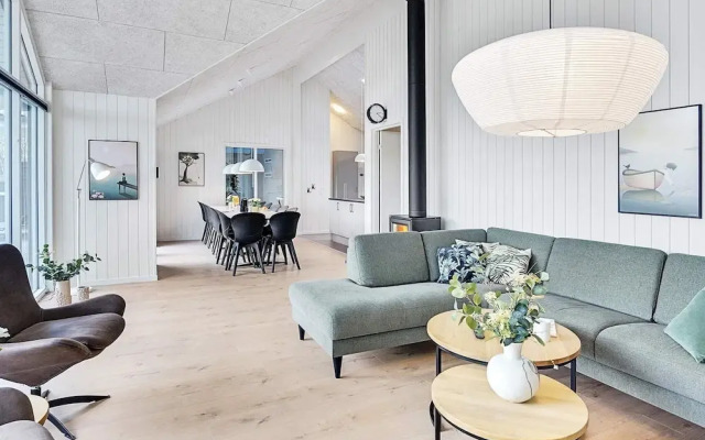 14 Person Holiday Home in Vaeggerlose