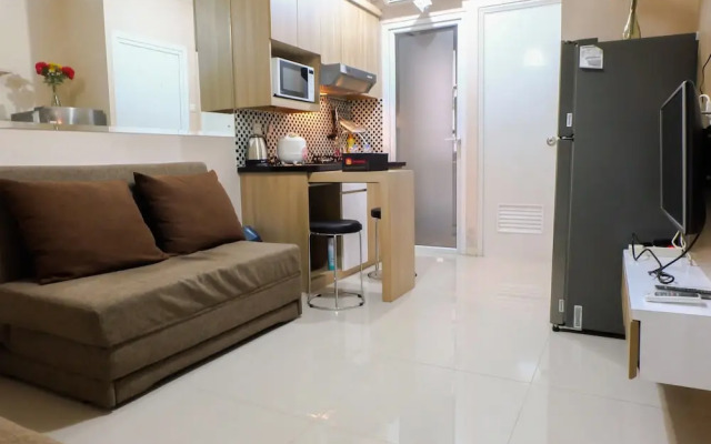 Cozy Green Pramuka Apartment