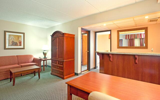 Holiday Inn Express Milwaukee-West Medical Center by IHG