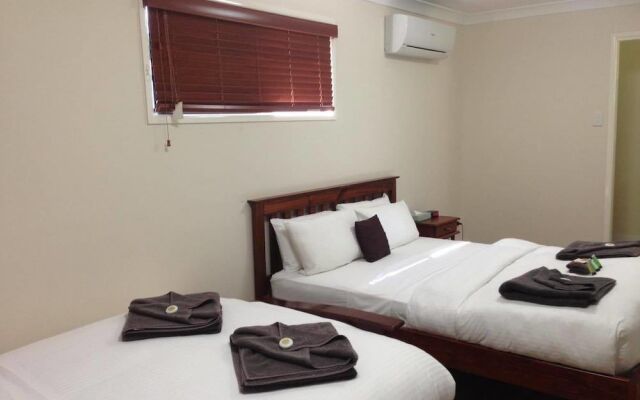 Mapleton Cabins & Caravan Park