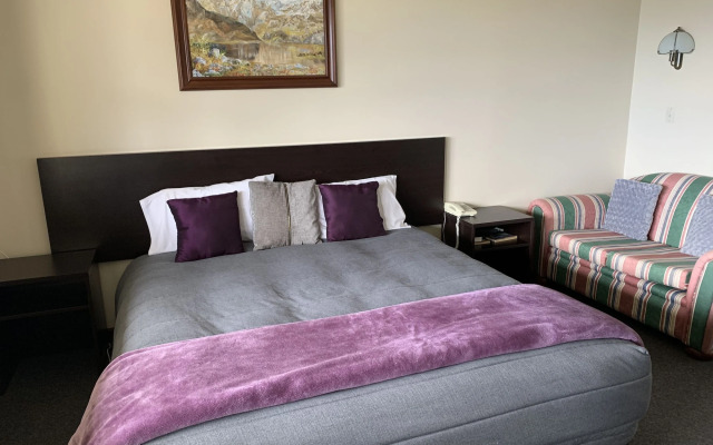 Te Anau Manapouri Lake Hotel
