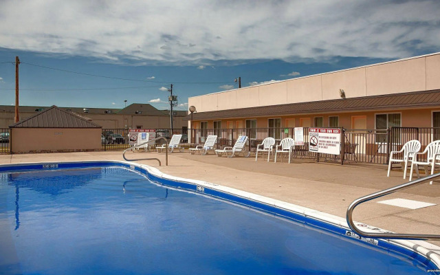 Quality Inn & Suites