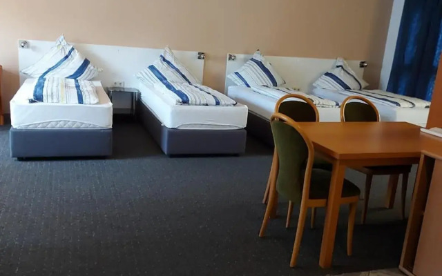 Hotel - Pension - Weller