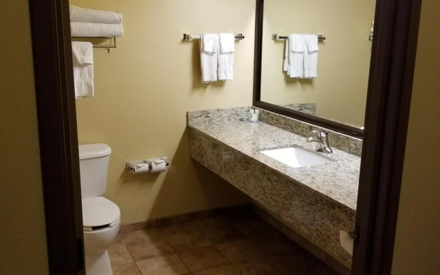 AmericInn by Wyndham Fargo Medical Center