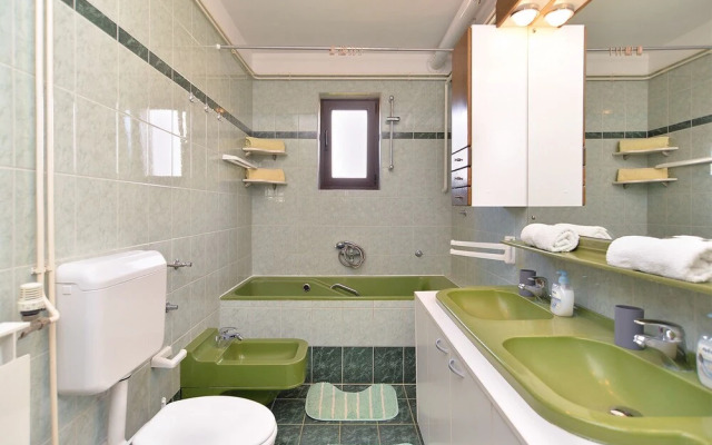 Apartment 38