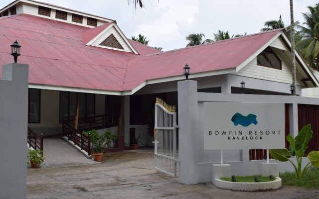 Bowfin Resort