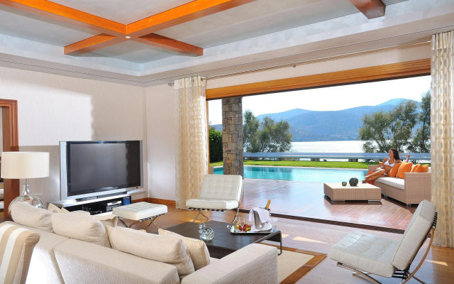 Grand Resort Lagonissi