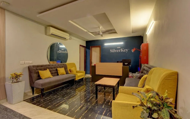 Nazeer Hotel By OYO Rooms