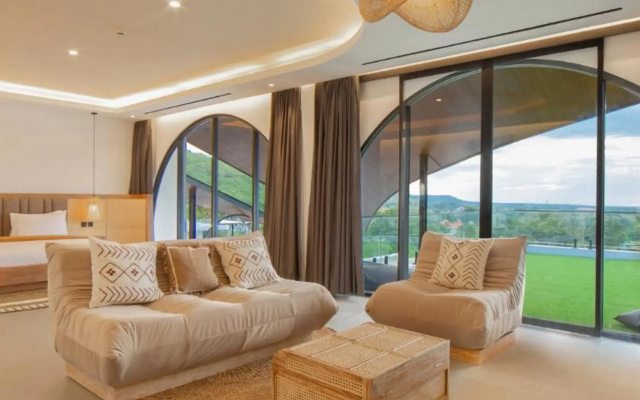 Suites5 Hotel