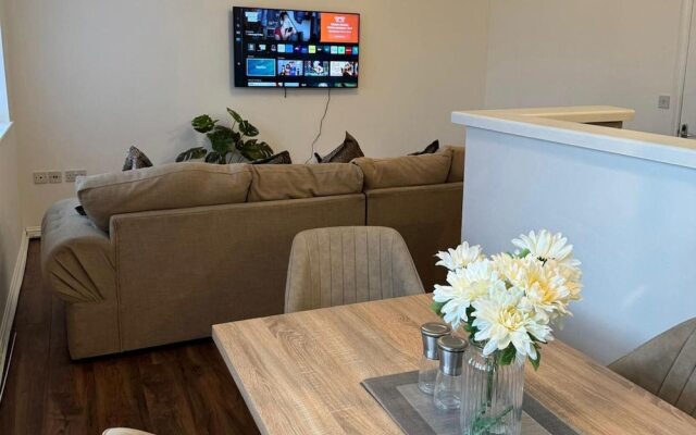 Apt Sleeps5-parkg-netflix-near City Centre/etihad